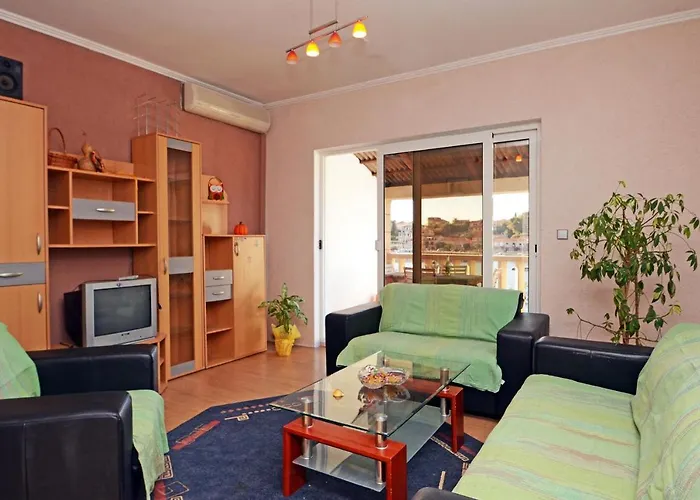 Apartment Apartments By The Sea Brna, Korcula - 4425 *