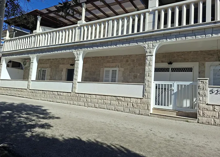 Apartment Apartments By The Sea Brna, Korcula - 4425 *